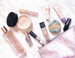 The best drugstore foundations for oily skin. 5 Local Drugstore Foundation Dupes For Oily Skin Farhah Aziz