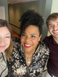 I got the very cool chance to come *back* to the #Apollo to blow the roof  off that b*tch as one of the hosts for the new season. Was great to get