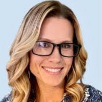 Julie Ross's Instagram, Twitter & Facebook