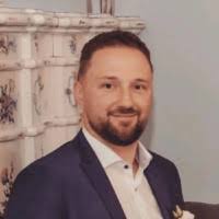 200+ Profile mit dem Suchbegriff „Denis“