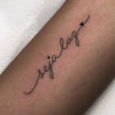 Explora 150.430 fotografías e imágenes de stock sobre tattoo fotos o realiza una nueva. As Tatuagens De Frases De Maior Sucesso Em 2020 Blog Tattoo2me