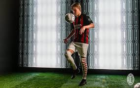 Hauge играет с 2020 в милан (милан). Jens Petter Hauge At Milan Acmilan Com Rossoneri Blog Ac Milan News