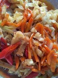 Saya hanya meratah sayur dengan sedikit nasi dan ayam. Kelip Kelipan Contest Kobis Goreng Sos Tiram Cooking Food Delicious