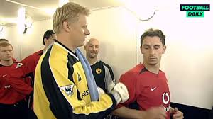 Phil neville), ryan giggs (83. Football Daily Gary Neville Rejecting Peter Schmeichel S Handshake Before The Manchester Derby Is The Energy We Need To See Again Facebook