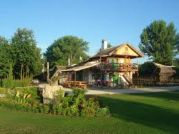 A google ingyenes szolgáltatása azonnal lefordítja a szavakat, kifejezéseket és weboldalakat a magyar és több mint 100 további nyelv kombinációjában. Achilles Park Hotel Gyor Hungary Overview