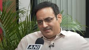 Can Crack IAS in 2-3 Years...': Sandeep Reddy Vanga Makes Bizarre  Comparison After Vikas Divyakirti's Criticism Of Animal