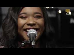 Vielka Plummer Dos amigas (Panam, Festival de la OTI 1990).flv