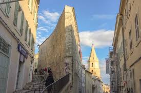 Find hotels in marseille, monuments, and all the practical information. Le Panier Viertel In Marseille Sehenswert Zerstorung Durch Die Deutschen