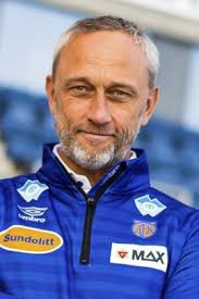 Lars roar bohinen (born 8 september 1969 in vadsø) is a norwegian former professional footballer who played as a midfielder from 1986 until. Player Comparision Lars Bohinen Vs Mauro Cantoro