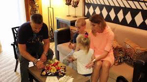 Levente harsányi was born on march 21, 1970 in budapest, hungary. Harsanyi Levente Es Csaladja A Bambara Hotelben Pihentek Youtube