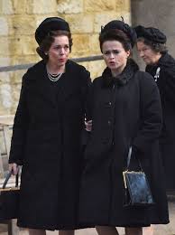 Olivia colman in the crown.courtesy of des willie / netflix. The Crown Season Three First Pictures Of Olivia Colman And Helena Bonham Carter On Set Mirror Online