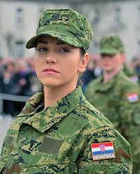 str 01 naslovnica HV 704 cijena.indd