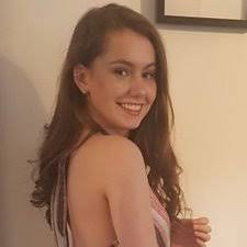 Eloise Mackenzie's Instagram, Twitter & Facebook