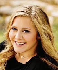 Lisa Hillis's Instagram, Twitter & Facebook