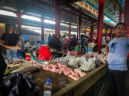 Sanmdi bomaten dan bazar Sir Selwyn Selwyn Clarke Market, Victoria,  Seychelles pou sa lazournen festival kreol