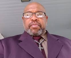 Larry Barr's Instagram, Twitter & Facebook