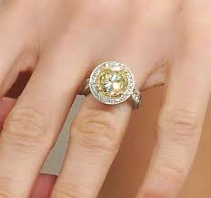 Top Celebrity Engagement Rings Carrie Underwood Engagement Ring Celebrity Engagement Rings Wedding Rings Engagement