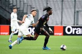 The two players have contracts with their respective clubs, rennes and paris. Man Utd Lead Race To Sign Rennes Midfielder Eduardo Camavinga