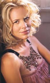 Happy 66th Birthday to actress Mary Elizabeth Mastrantonio! (Nov 17) We  chatted for the 1989 release of “The Abyss,” where the topics included the  trials of making that movie, receiving an Oscar