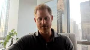 El príncipe Harry dice que advirtió al CEO de Twitter sobre un posible  "golpe" antes del ataque al Capitolio