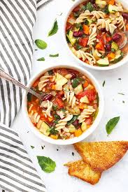 Classic Vegetable Minestrone Soup Recipe Vegan Recipes Italian Vegetable Soup Vegetarian Recipes Easy