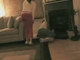 Zach holmes se prend volontairement des coups dans les testicules. Le Coup De Pied Dans Les Couilles Video Dailymotion