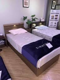 シモンズ なん j