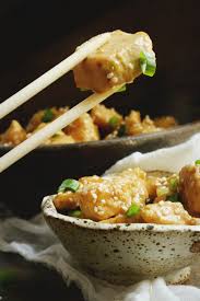 ¼ cup chicken stock or water ¼ cup soy sauce (i use reduced sodium) ¼ cup honey 1 tablespoon sesame oil ½ teaspoon red pepper flakes 1 teaspoon cornstarch ¾ cup uncooked rice 1 tablespoon olive oil 3 cups broccoli, chopped into small pieces 3 cups snap peas, cut into small pieces 2 large. Easy Low Carb Sesame Chicken Recipe Simply So Healthy