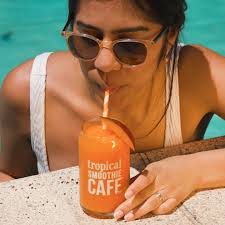 Little Rock, we’re OPEN and ROCKIN’! 🤩 We’re serving fresh smoothies,  wraps, and flatbreads in your neighborhood! Come see what the good vibes  are all about @ 17710 Cantrell Road! 😁