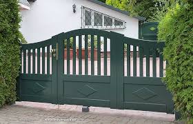 Jetzt stöbern, preise vergleichen und online bestellen! Blickdichte Sichtschutztore Hartholz Nach Mass