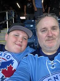 Marvin Daw's Instagram, Twitter & Facebook