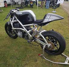 Pin By Chris Hogg On Spondon N Martek Suzuki Bikes Suzuki Motorcycle