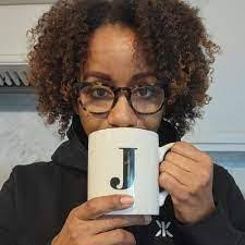 Lisa Piar's Instagram, Twitter & Facebook