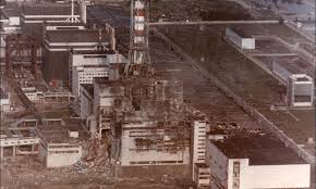 A 30 kilometre exclusion zone was put in place, forcing the evacuation of hundreds of thousands of people, many of whom have never been able to return. Crops Growing 30 Miles Outside Of Chernobyl Are Contaminated With Dangerous Levels Of Strontium Daily Mail Online