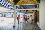 Marrakech: Bahia Palace, Saadian Tombs, And Medina Tour