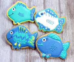 Decorated Fish Cookies For Kids Fish Cookies Animal Cookies Beautiful Cookies