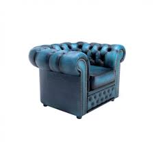 mavi derin dosemeli tekli chester mavi koltuklar ic mekan