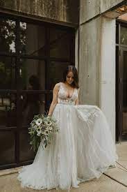 Boho Wedding Dress Willowby Galatea 2020 Real Wedding Elopement Wedding Dresses Glamourous Wedding Dress Boho Wedding Dress
