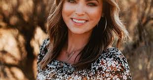 Ashley Seibel's Instagram, Twitter & Facebook