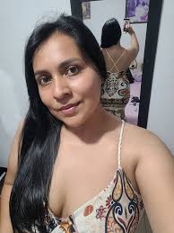 Me ha gustado mucho verte , y de verdad a una mujer normal, simple de ropa  y tal cual eres , gracias por compartir tu belleza natural, yo estoy aquí  esperando un