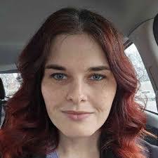 Amber Slaven's Instagram, Twitter & Facebook