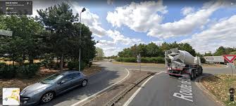 Installée dans les préalpes du nord entre les massifs des bauges et de la chartreuse, aux confluents de la leysse et de l'albanne puis de l'hyères, la ville est l'actuelle préfecture de la savoie, ainsi que le siège d'une cour d'appel et d'un. Sud De Dreux Plusieurs Mois De Travaux Sur La Rn 154 Pour Decongestionner Le Giratoire Leo Pharma Ce Qui Est Prevu Actu Chartres