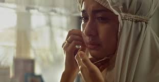 Pernikahan arini (laudya cynthia bella) dan pras (fedi nuril) mendatangkan kebahagiaan dengan hadirnya nadia, putri mereka. Watch Surga Yang Tak Dirindukan Full Movie Online In Hd Find Where To Watch It Online On Justdial
