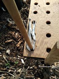 How to plan, plant and maintain a square foot garden by highland titles (sellers of square foot plots!) the small beds are not ideal for crops that take up a lot of space such as pumpkins and squash, sweet corn or perennials like asparagus. How To Grow Corn In A Square Foot Garden Homestead Acres
