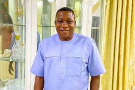 Jul 20, 2021 · igboho had risen to fame following his quit notice to criminal herders in oyo state. Sunday Igboho Ooni Sets Up Committee Rallies South West Leaders Today