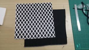 Diproduksi dalam berbagai macam ukuran, model, dan warna guna memenuhi kebutuhan pasar. Cara Membuat Sarung Bantal Sofa Arlie Percetakan Kain