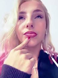 Os vídeos de Daily da venus (@venusvm_) com White Girl