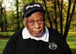 Pioneer golfer Pete Brown finally makes it to Augusta