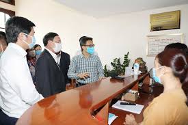 Ngay sau khi làm việc ở hải dương, phó thủ tướng vũ đức đam đã kiểm tra một số chốt kiểm soát phòng chống dịch tại thị xã đông triều (tỉnh quảng ninh). Bai Viáº¿t Chi Tiáº¿t
