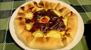 Pasta brisé le ricette e come farcirla la pasta brisé è una pasta che possiamo considerare neutra: Torta Salata Alla Ricotta Con Pasta Brisee Ricette Che Passione Youtube